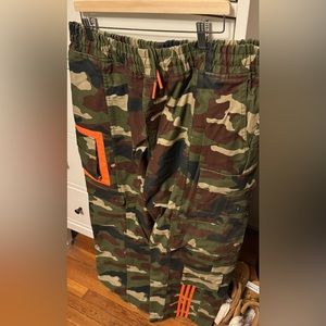 2023 Ivy Park, Park Trail Collection, Canvas Camouflage Cargo Pants, Size XL